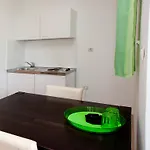 Klara Split